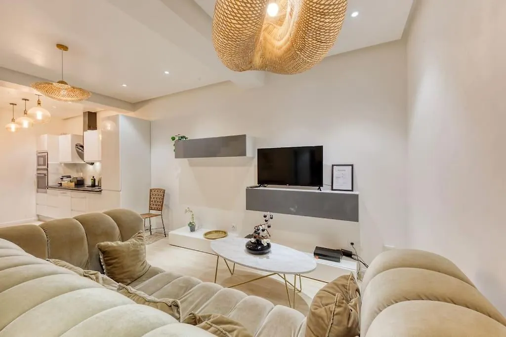 Loft Haut Standing 101 M2 - Proche Paris Tour Eiffel - 3 Min Metro 0*,  Frankrijk