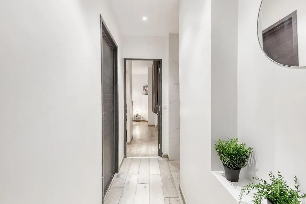 Loft Haut Standing 101 M2 - Proche Paris Tour Eiffel - 3 Min Metro 0*,  צרפת