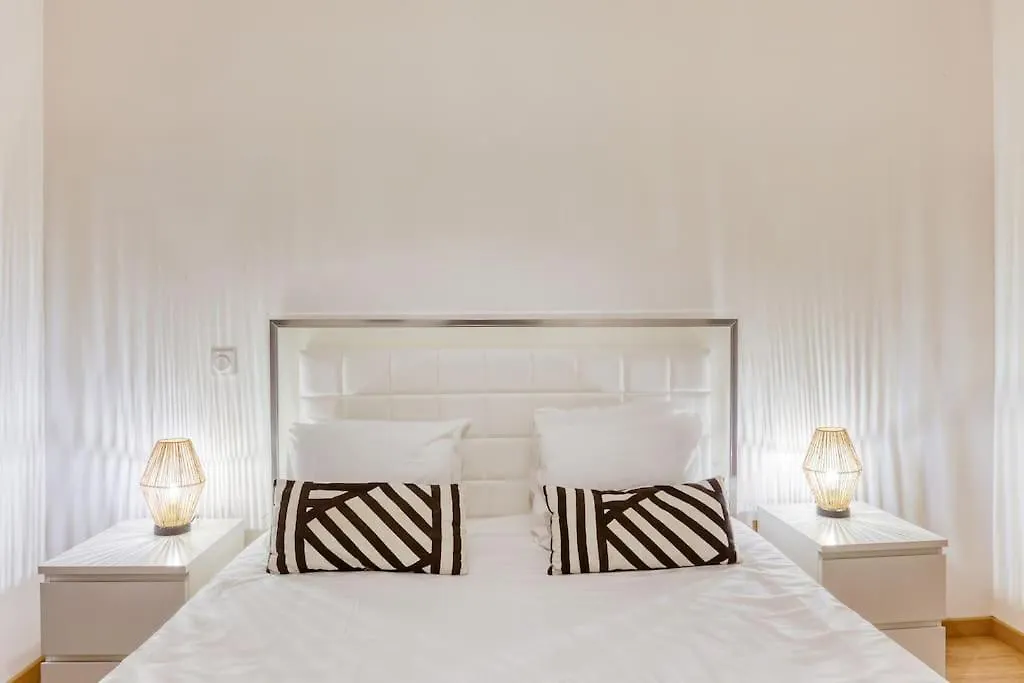 Loft Haut Standing 101 M2 - Proche Paris Tour Eiffel - 3 Min Metro contacts