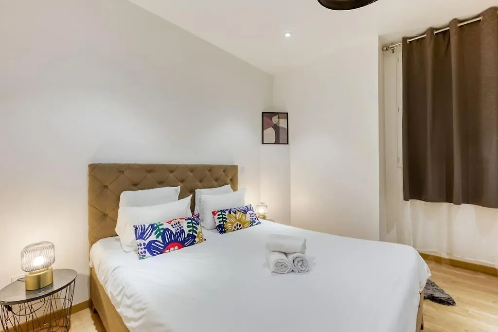 דירה Loft Haut Standing 101 M2 - Proche Paris Tour Eiffel - 3 Min Metro צרפת