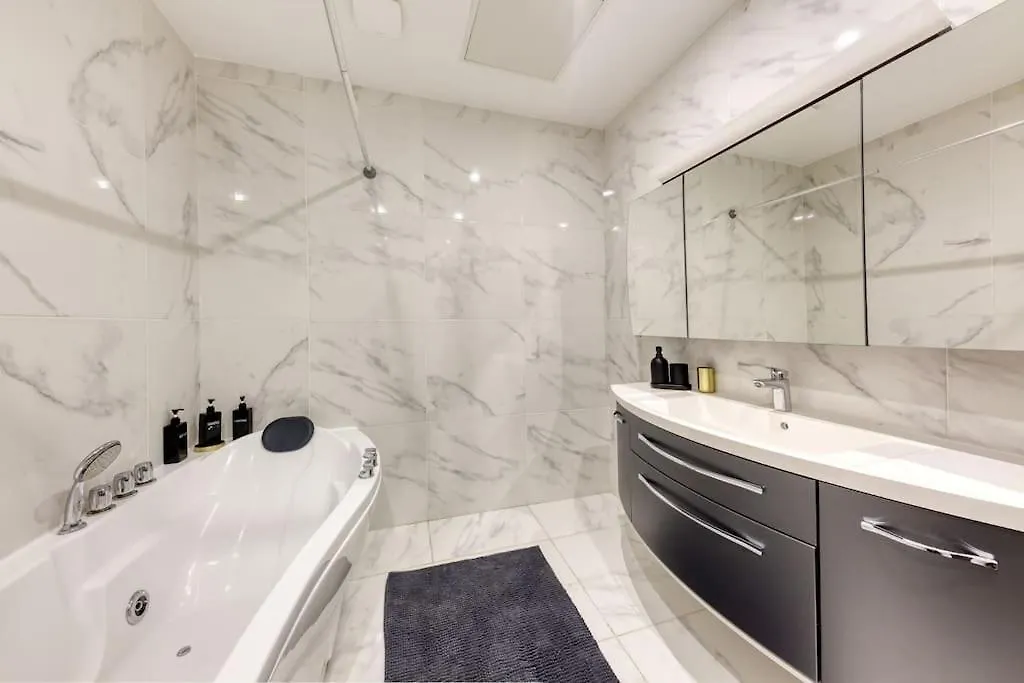 Loft Haut Standing 101 M2 - Proche Paris Tour Eiffel - 3 Min Metro צרפת
